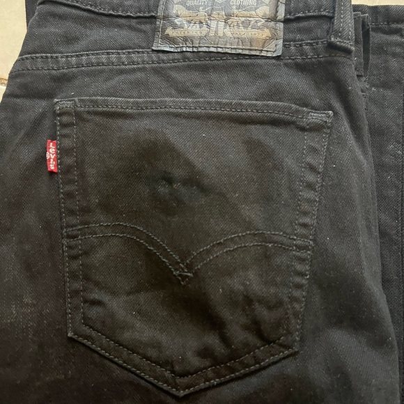 Levi’s 510™ SKINNY FIT MEN'S JEANS - Picture 4 of 5